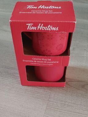 NIB Tim Hortons 2021 Holiday Ceramic Mug Set - Red Snowflake (Pair)